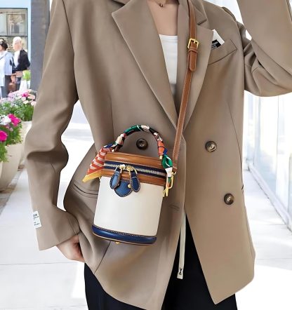 Bucket bag with scarf - Image 4