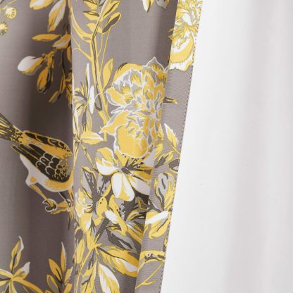 A pair of blackout curtains - Image 4