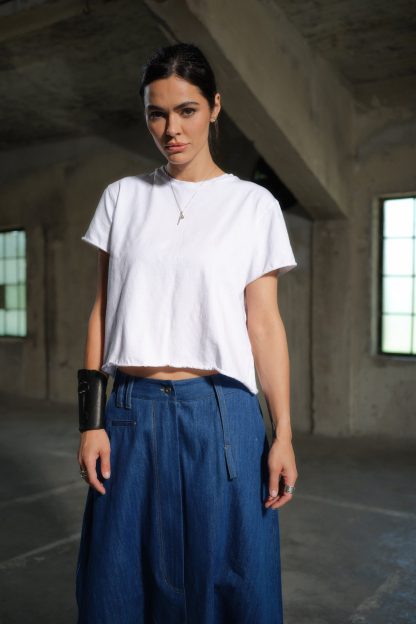 Basic white cotton top