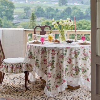 Country Elegance Vintage Floral Tassel Tablecloth