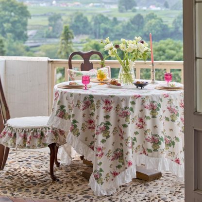 Country Elegance Vintage Floral Tassel Tablecloth