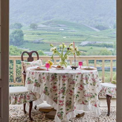 Country Elegance Vintage Floral Tassel Tablecloth - Image 5