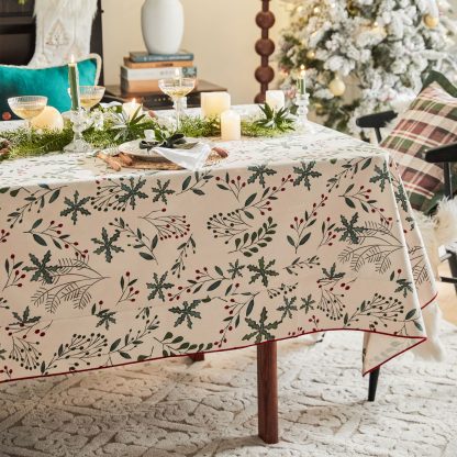 Floral Christmas Tablecloth - Image 4