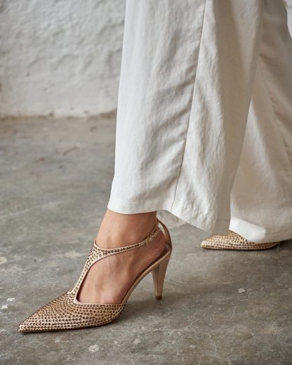 Gold pointed high heels - Image 4
