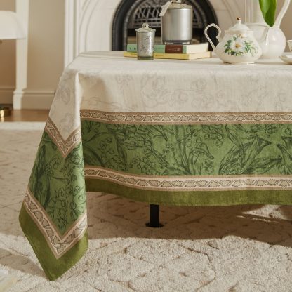 Green tablecloth for summer and spring weddings - Image 3