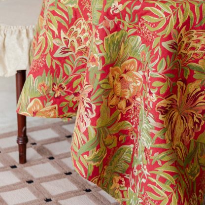 Housewarming gift bright red and green jacquard tablecloth - Image 3