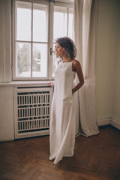 Ladies minimalist white dress