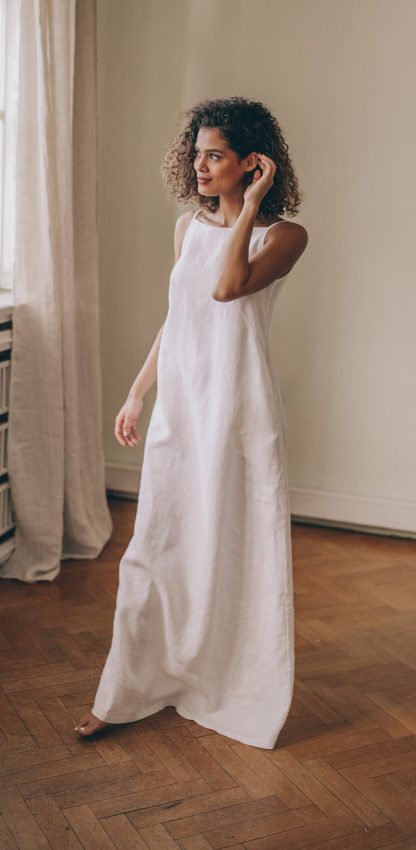 Ladies minimalist white dress - Image 5