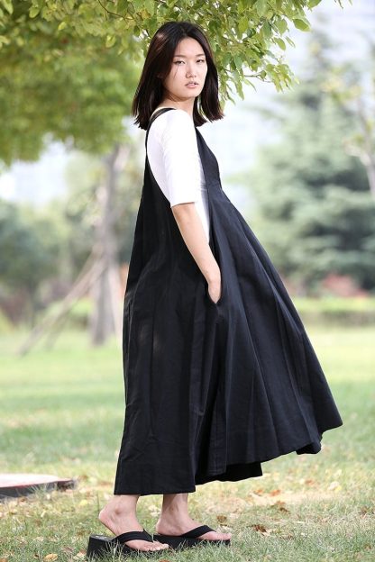 Loose black suspender skirt - Image 3