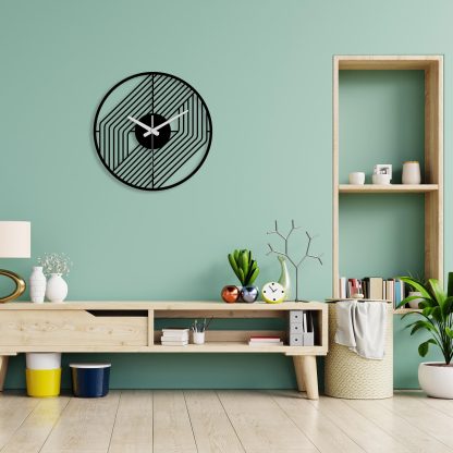 Modern geometric metal wall clock - Image 4