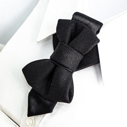 Elegant and stylish black bow tie - Image 3