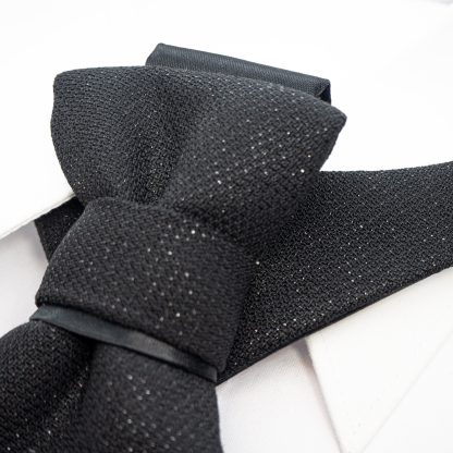 Elegant and stylish black bow tie - Image 2