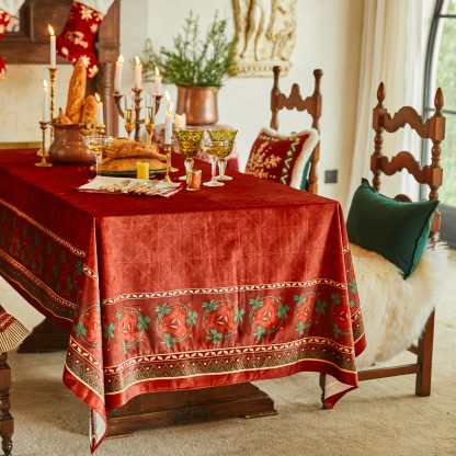 Rectangular red velvet tablecloth - Image 2