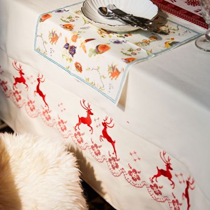 Reindeer velvet tablecloth - Image 4