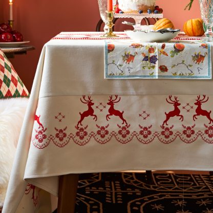 Reindeer velvet tablecloth - Image 5
