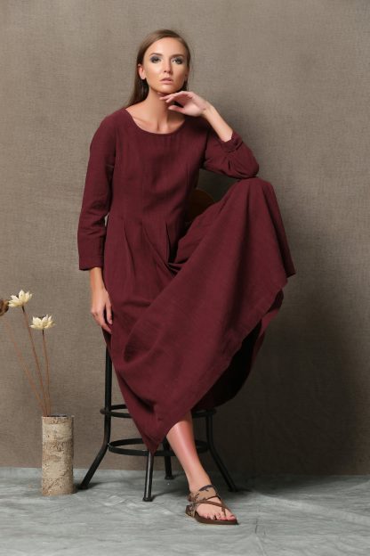 Semi-fitted long linen dress - Image 4