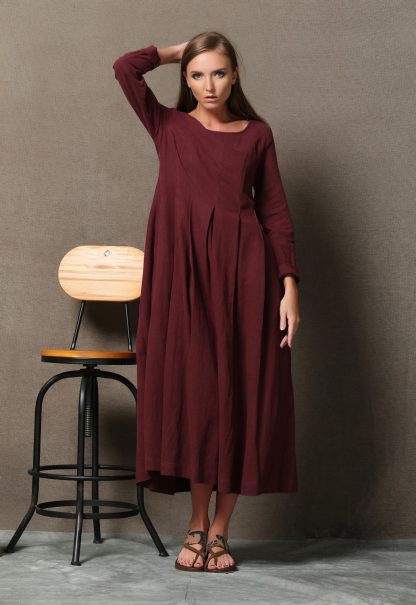 Semi-fitted long linen dress