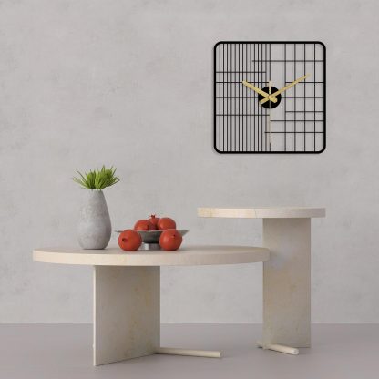 Simple Metal Art Clock Decoration - Image 3