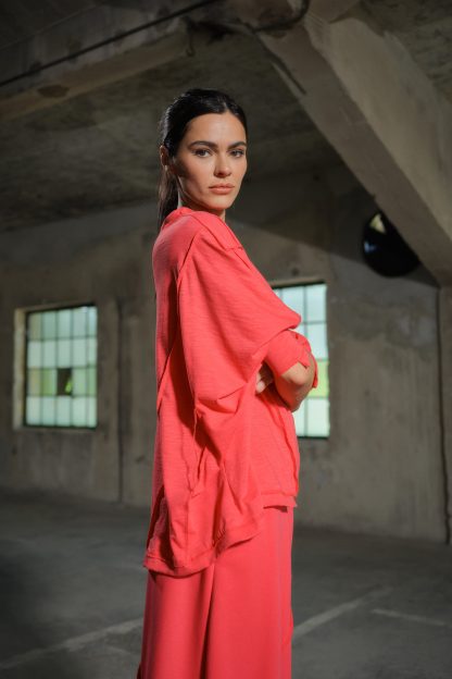 Simple and fashionable women's tops - Image 2