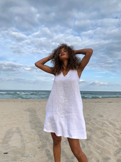 Sleeveless Simple Mini Dress - Image 2