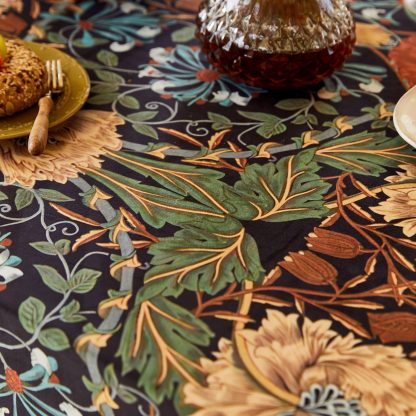 Velvet Vintage French Floral Tablecloth - Image 3