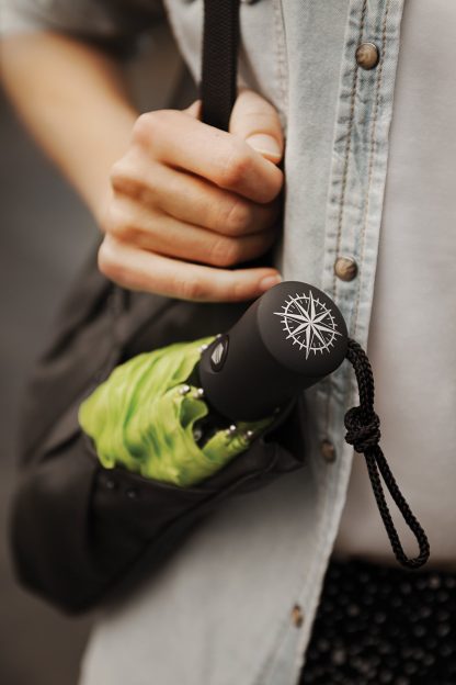 Windproof and waterproof fabric Travel umbrella - Image 3