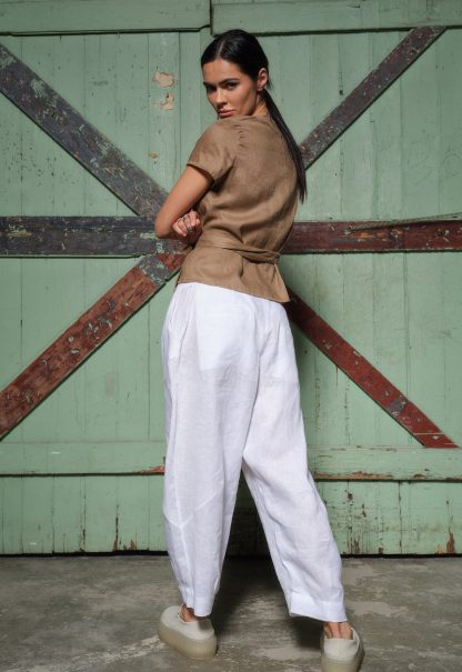 Women's Beige Linen Top - Image 3