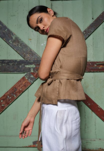 Women's Beige Linen Top - Image 4