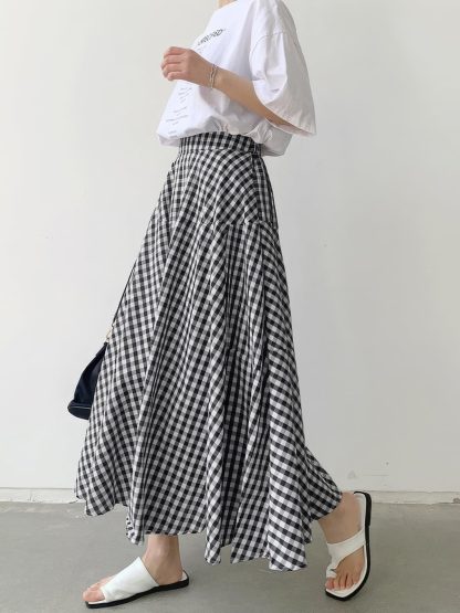 Women's Casual Vintage Plaid A-Line Maxi Skirt - Image 4