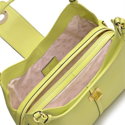 Women's Leather Zipper Shoulder Bag - Image 4