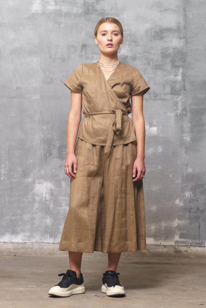 Women's Linen Belted Top