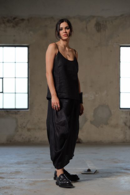 Women's Sleeveless Linen Top - Image 2