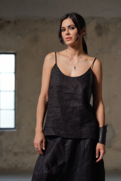 Women's Sleeveless Linen Top - Image 4