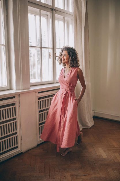 Women's Vintage Pink Dress - Image 7