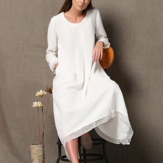 Women's loose white dress