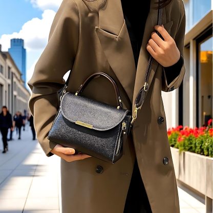 Elegant women's shoulder bag - Image 5