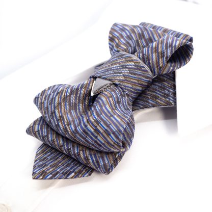 Elegant and stylish neutral blue tie - Image 5