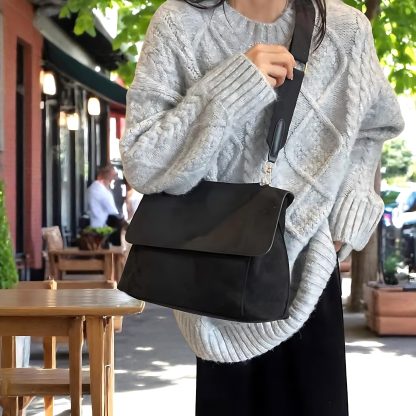Women's Suede Shoulder Bag - Image 2