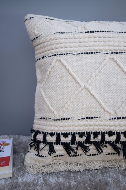 Boho Diamond Pattern Tassel Cushion Cover - Image 3