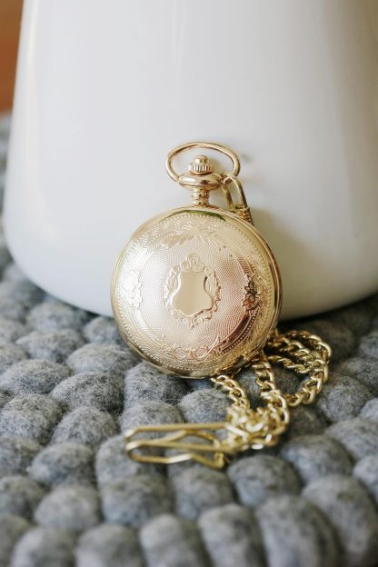 Classic Gold Roman Numeral Pocket Watch - Image 3