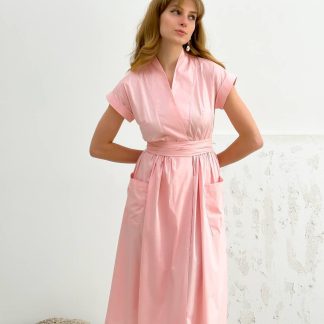 Blush Pink Vintage-Inspired Midi Dress with Pockets