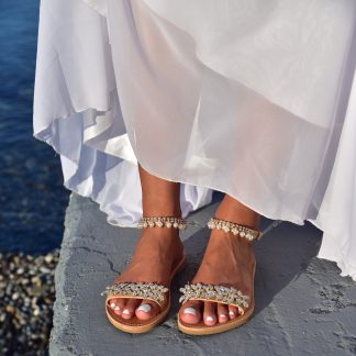 Elegant Pearl and Crystal Embellished Flat Sandals for Women – Chic Summer Bridal Sandals