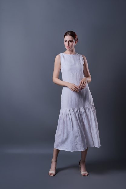 Sleeveless Pleated Hem Dress - Image 4