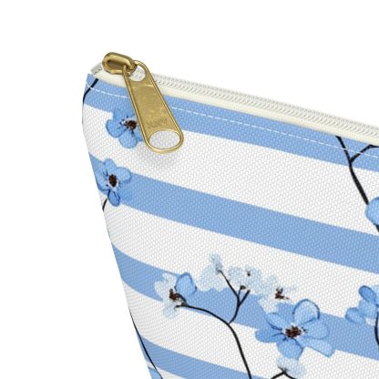 Blue wildflower cosmetic bag - Image 4