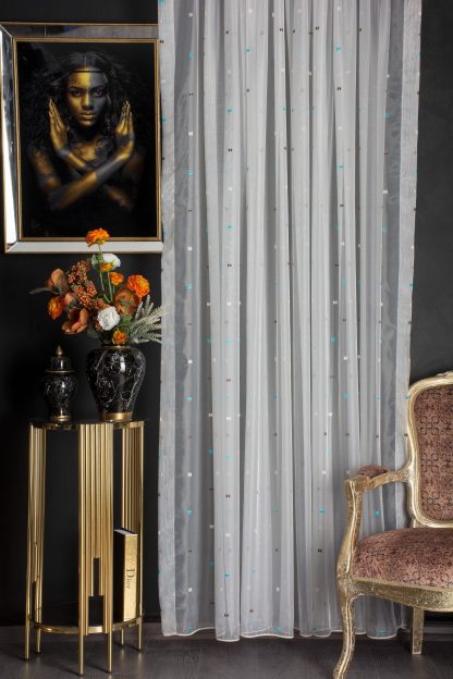 Simple embroidery window screen