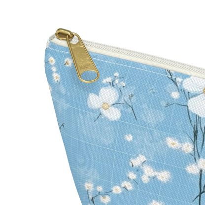 Blue flower pattern cosmetic bag - Image 3