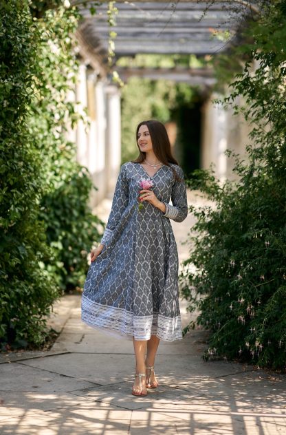 Artistic printed dress - Image 7