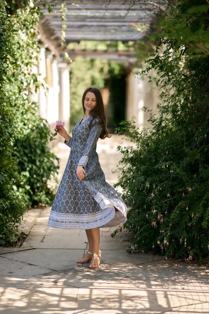 Artistic printed dress - Image 3