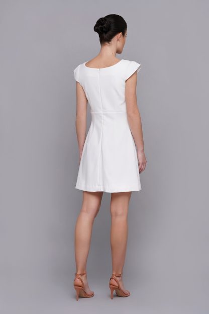 Women's elegant white dress - Image 4