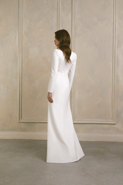 Minimalist long-sleeved satin gown - Image 6